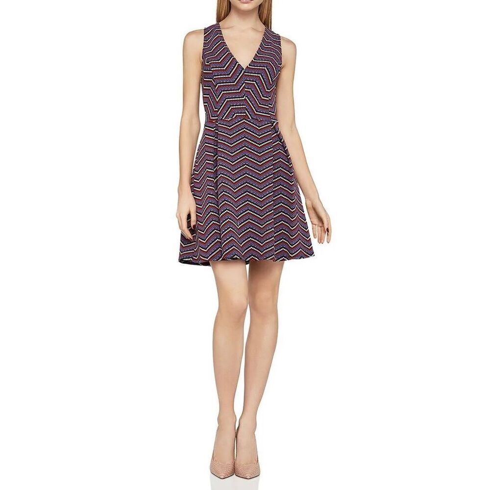 Geometric Mini Dress V-Neck Sleeveless Retro Mod Zigzag Multicolor‎